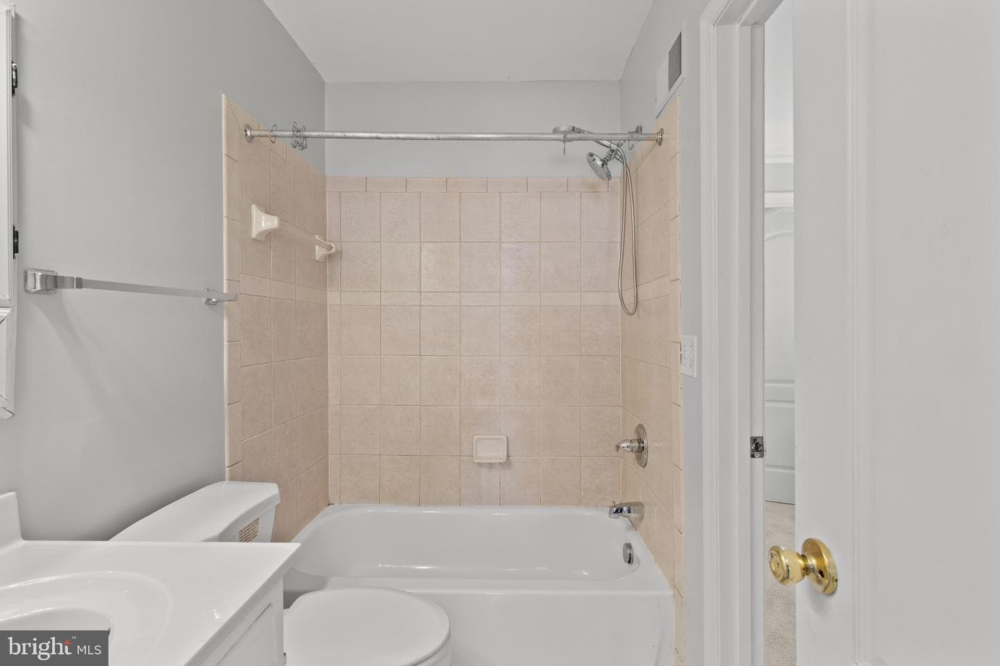 501 N Port Street photo 24