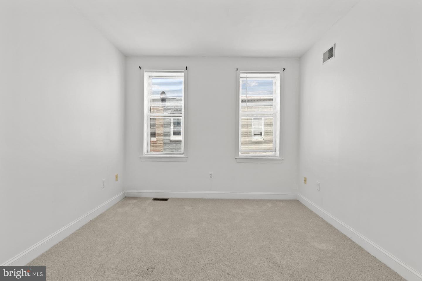 501 N Port Street photo 26