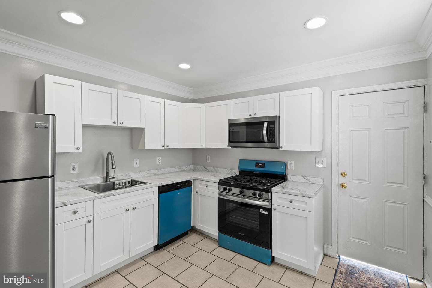 501 N Port Street photo 7