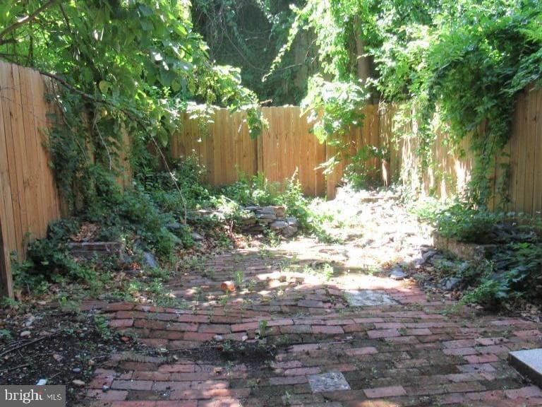 1215 E Preston Street photo 21