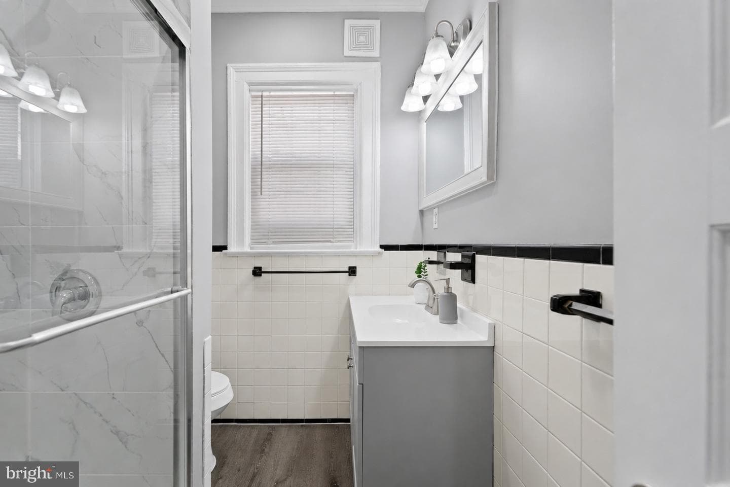 2808 Chelsea Terrace photo 11