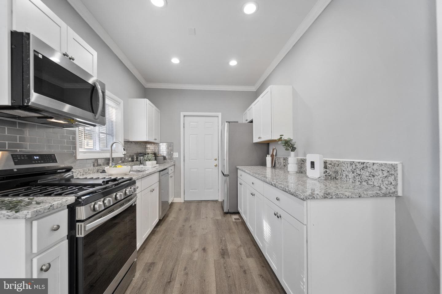 2808 Chelsea Terrace photo 6
