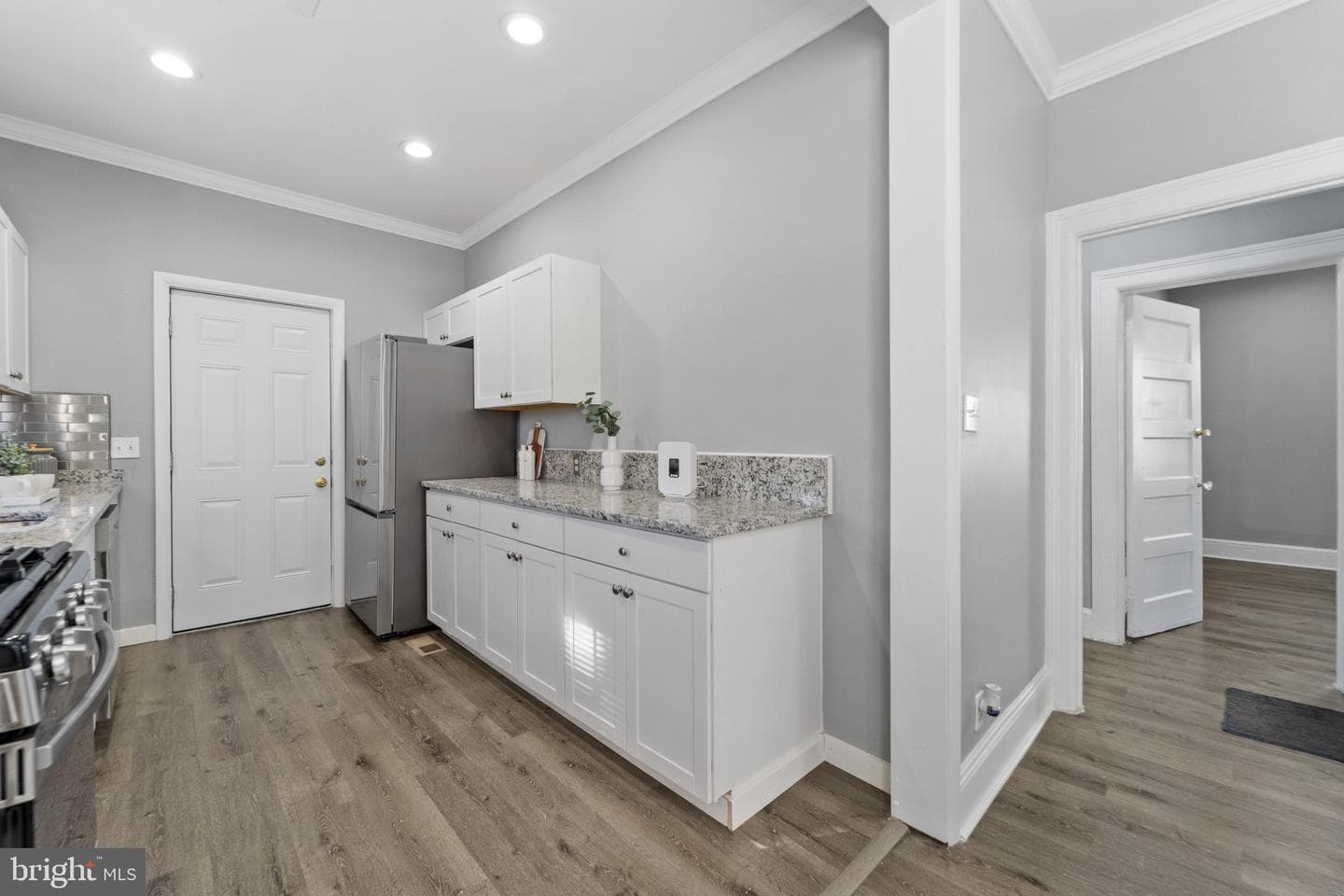 2808 Chelsea Terrace photo 8