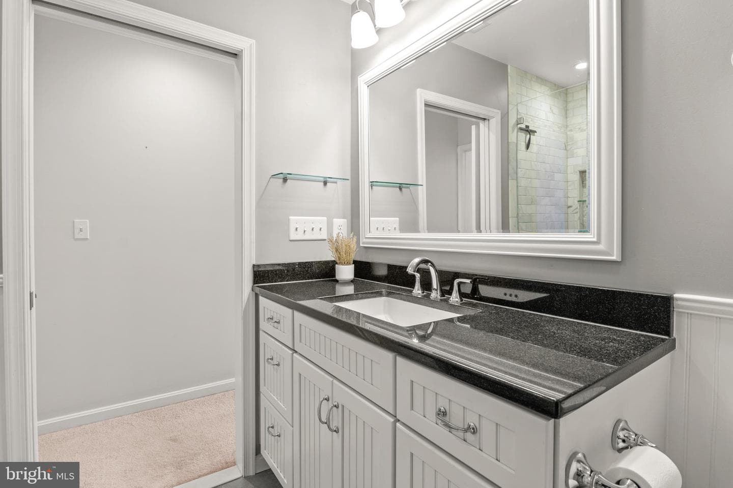 2612 Foster Avenue photo 23