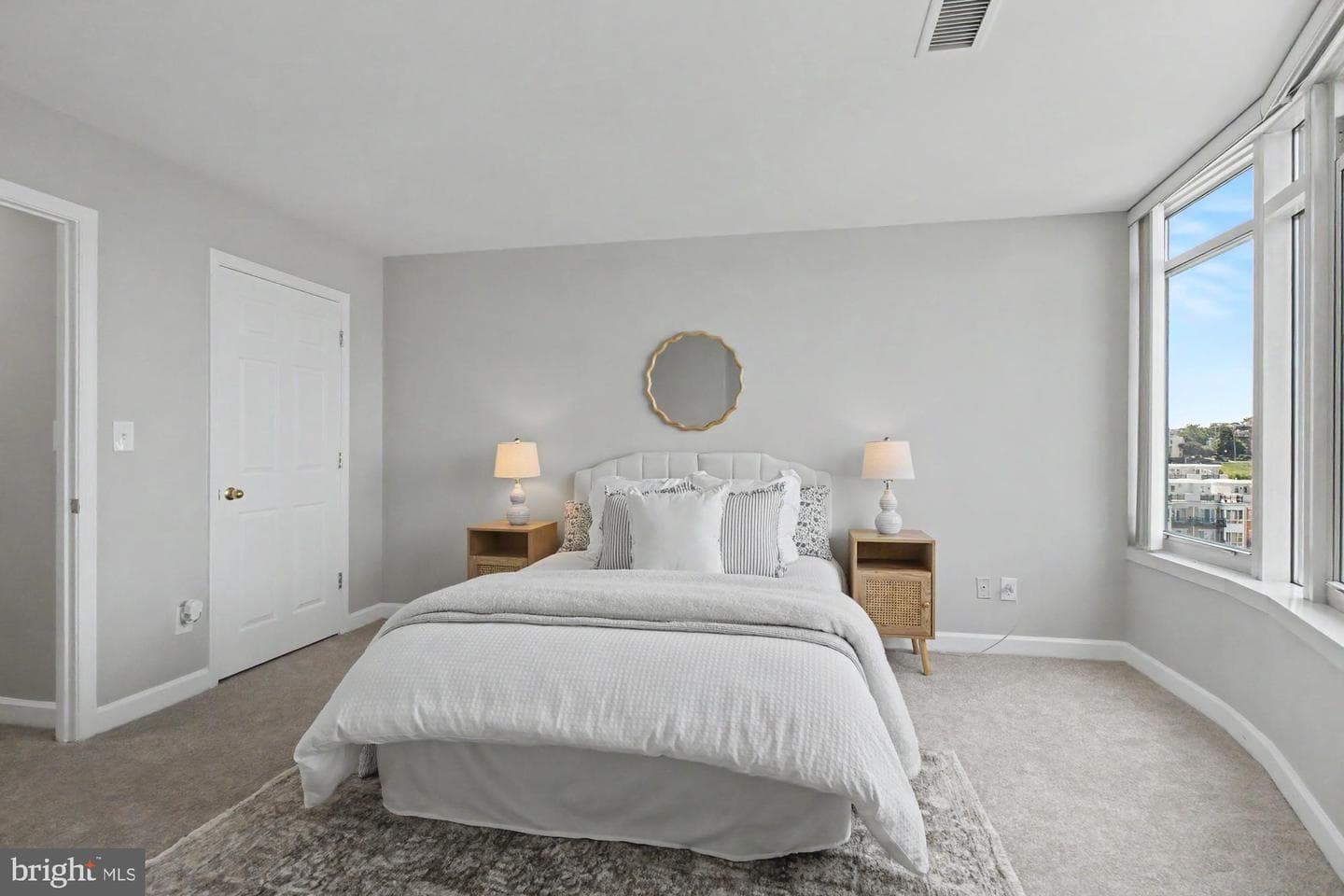 100 Harborview Drive #705 photo 24