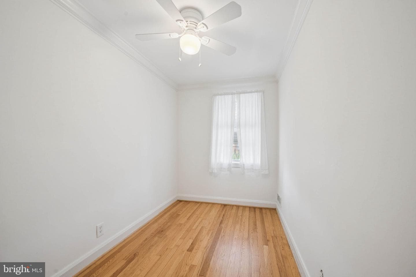 1432 Redfern Avenue photo 25