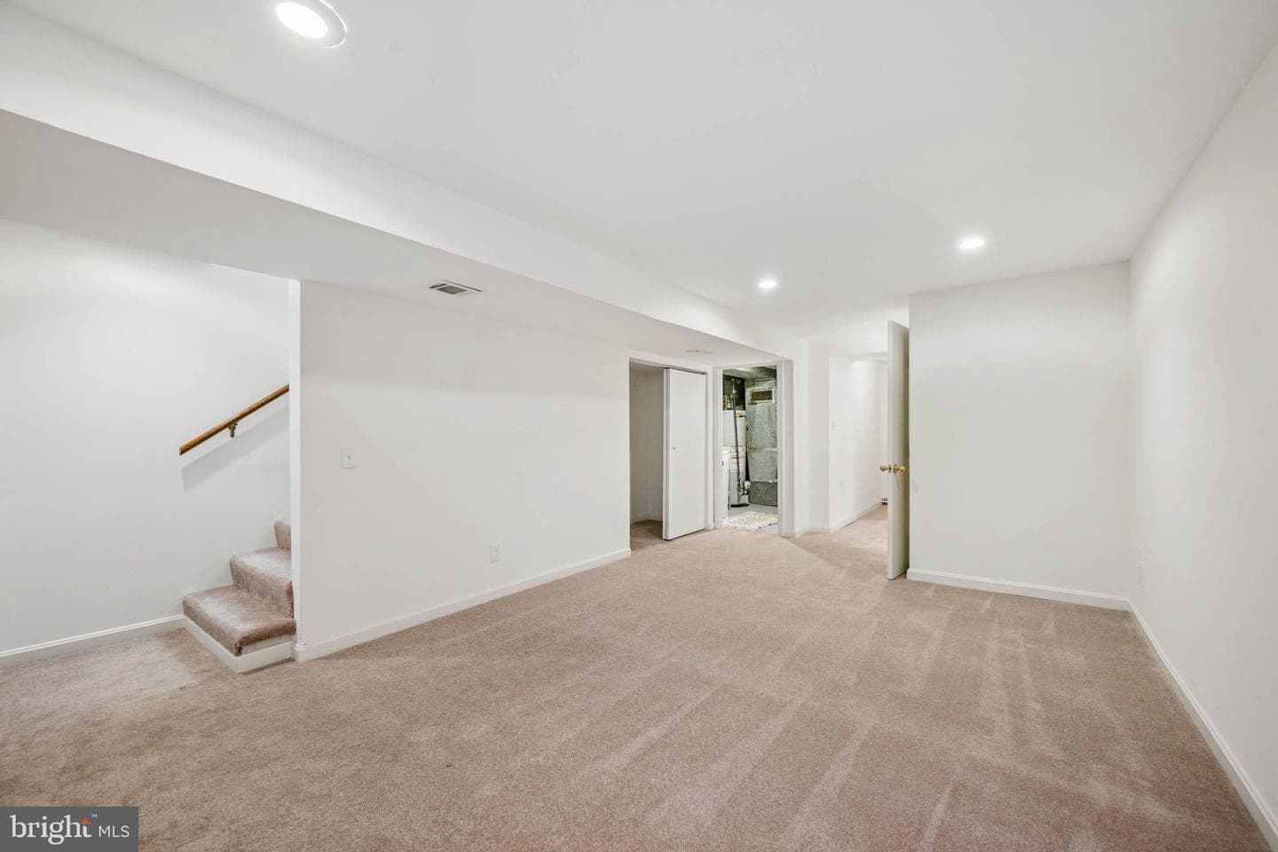 1432 Redfern Avenue photo 39