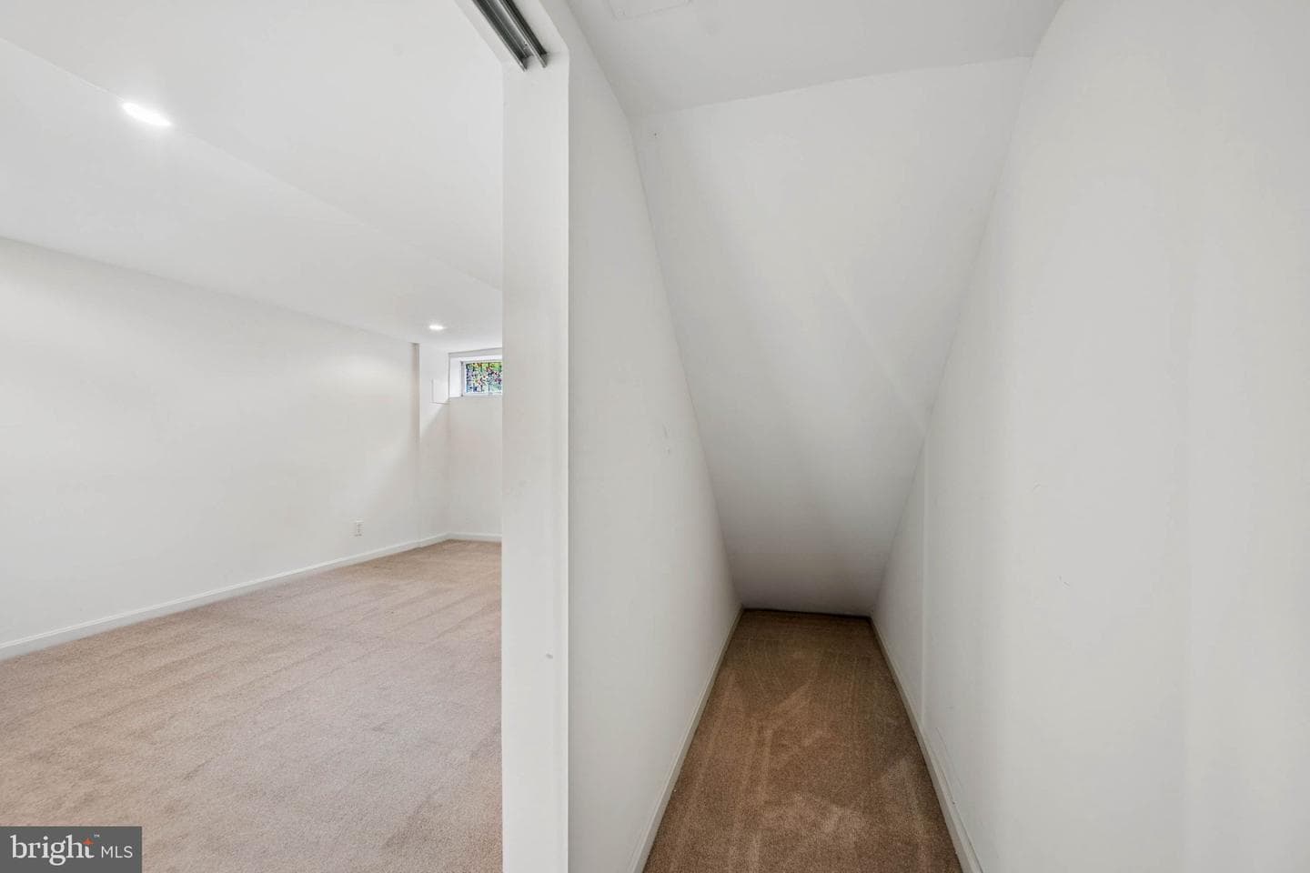 1432 Redfern Avenue photo 42
