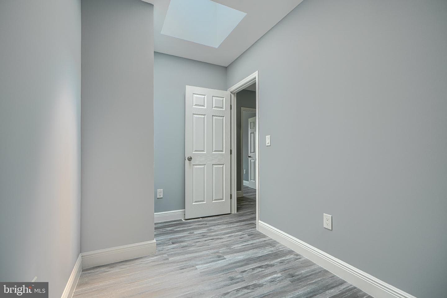1693 Darley photo 28