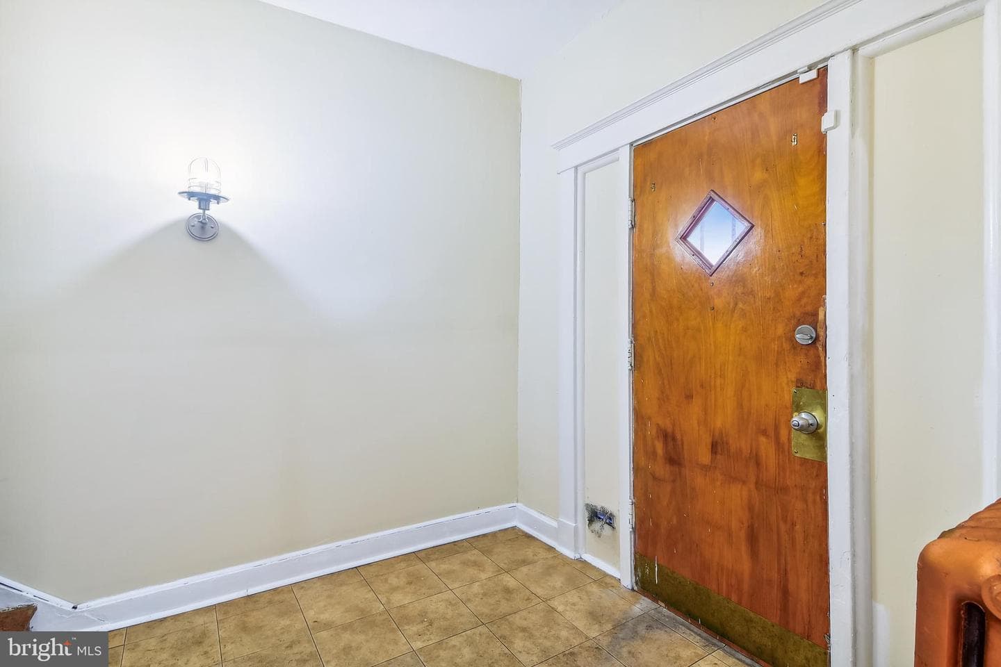 2319 W Lafayette Avenue photo 3