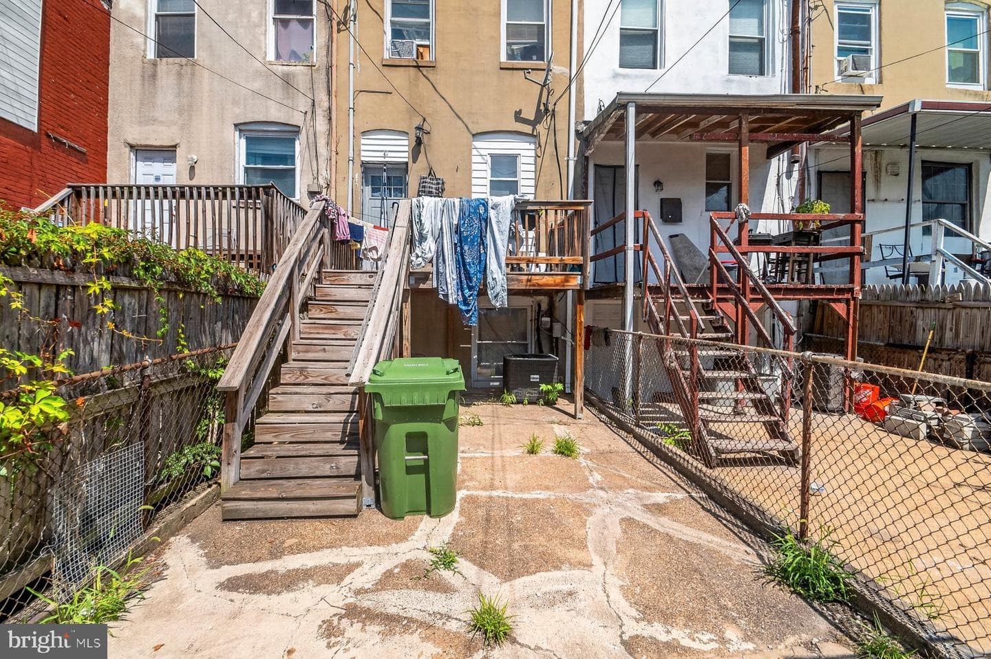 1209 Sargeant Street photo 9