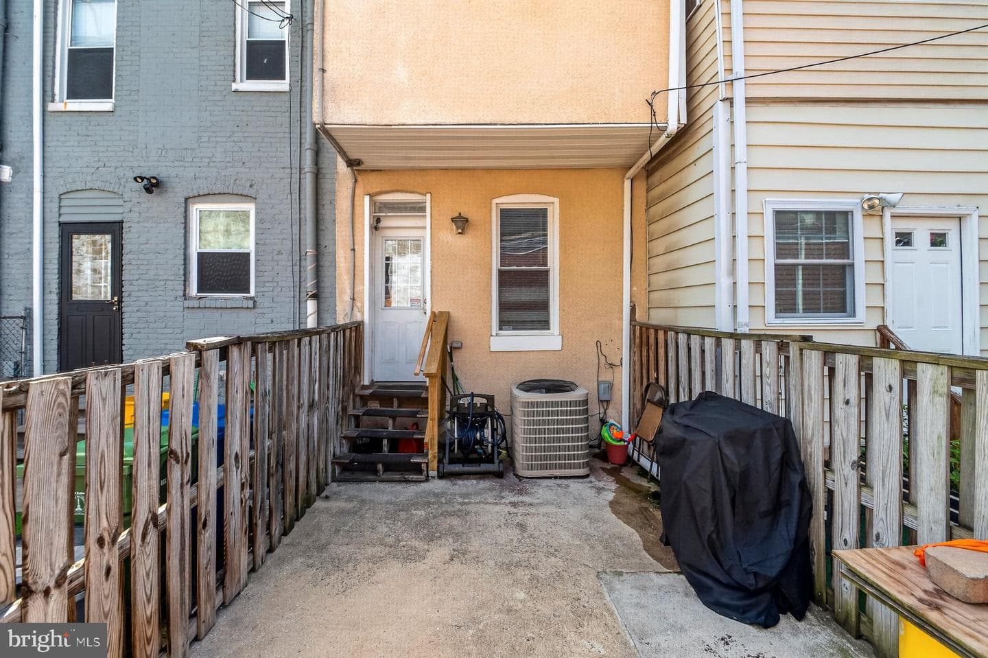 1232 Glyndon Avenue photo 11