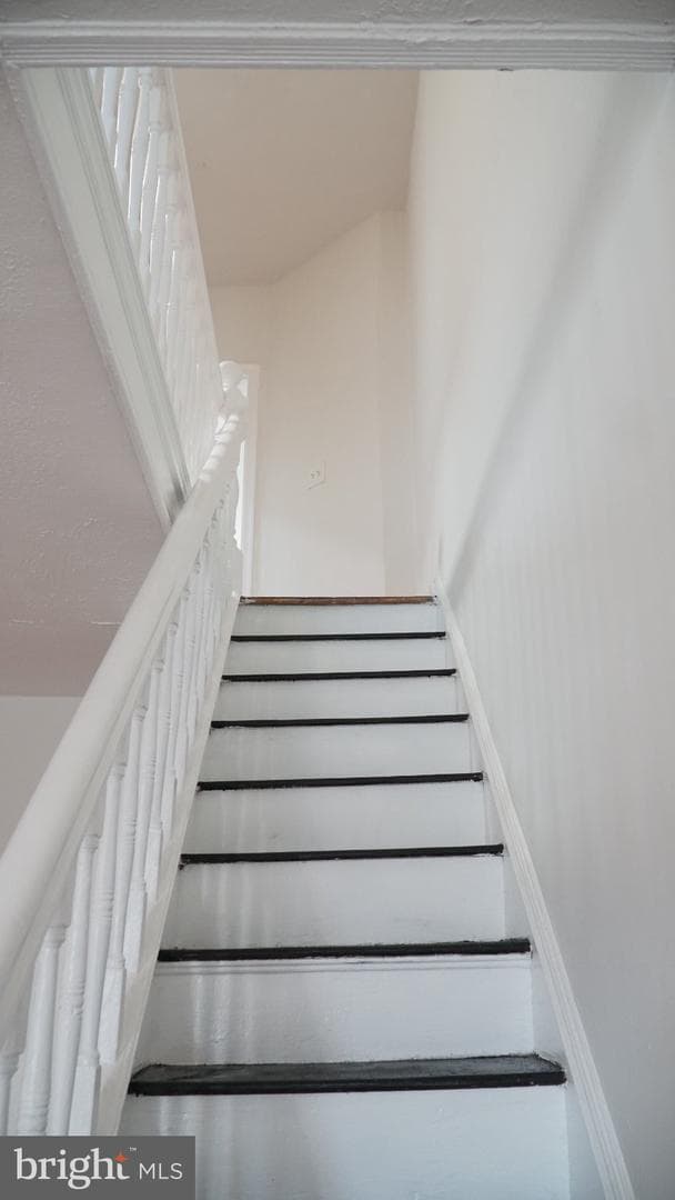 2802 Jefferson Street photo 15