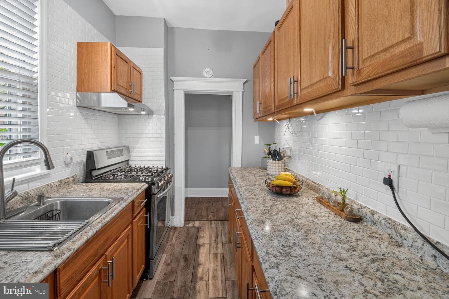 2427 Linden Avenue photo 15