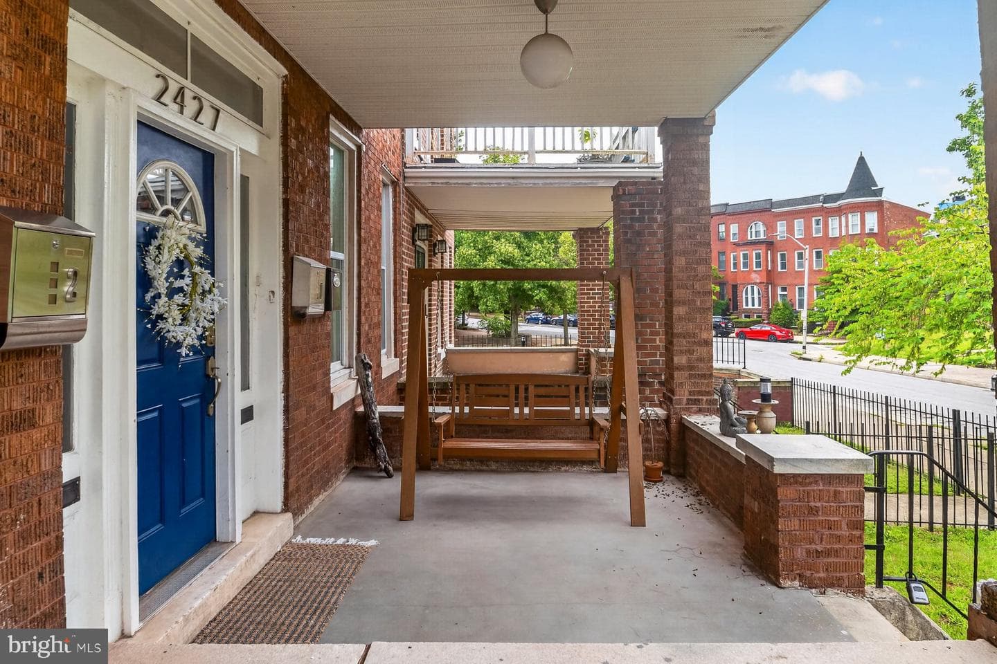 2427 Linden Avenue photo 2