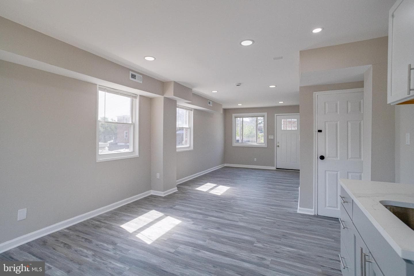 4100 Colborne Road photo 18