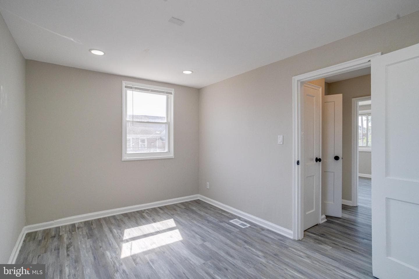 4100 Colborne Road photo 32
