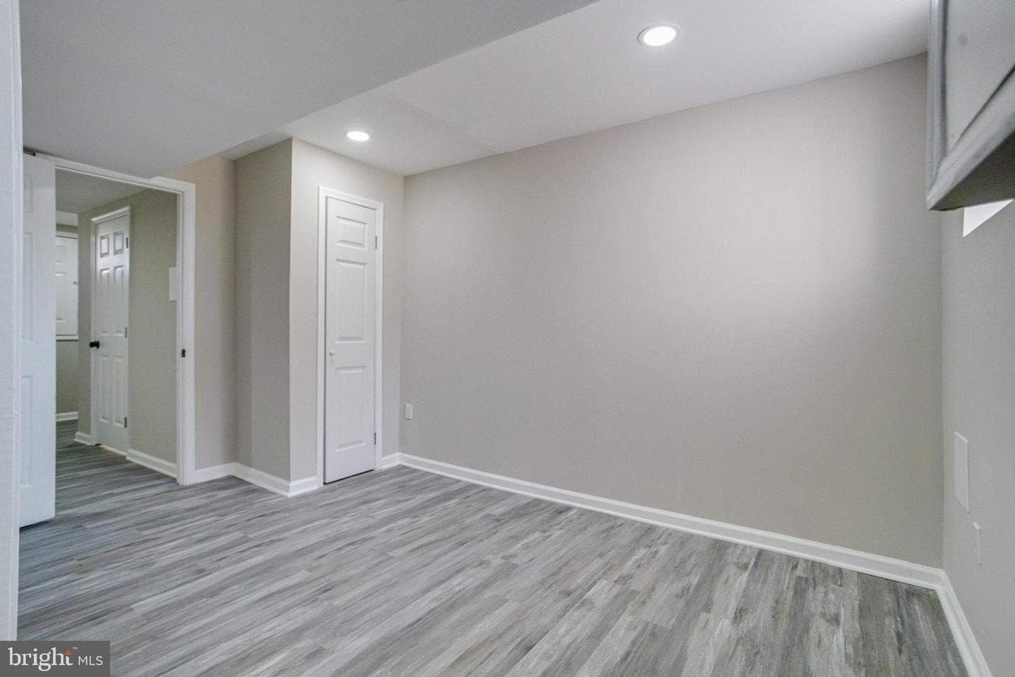 4100 Colborne Road photo 35