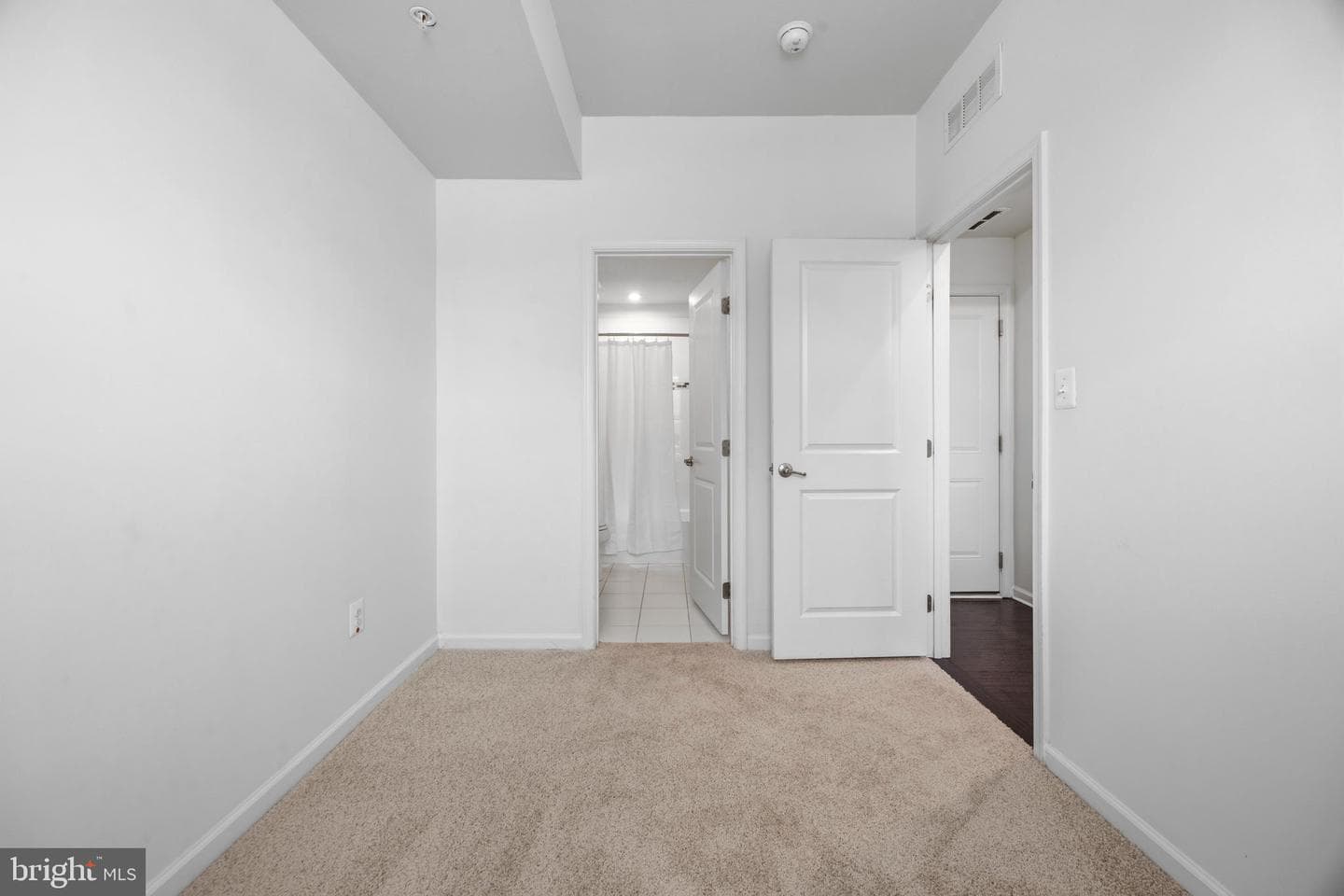 102 Oldham Street photo 31