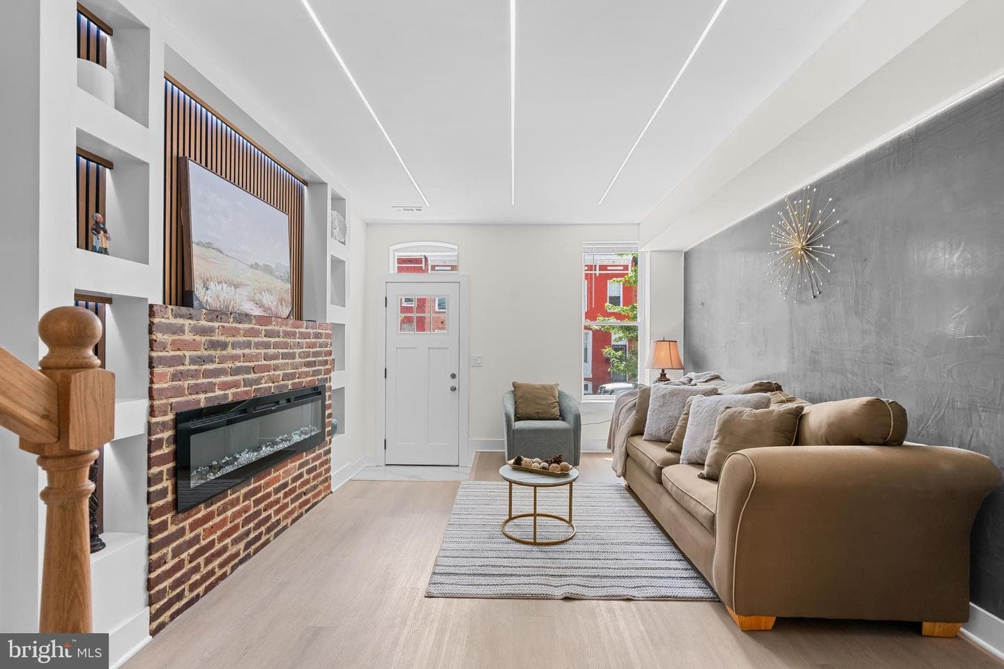 1008 E Biddle Street photo 5