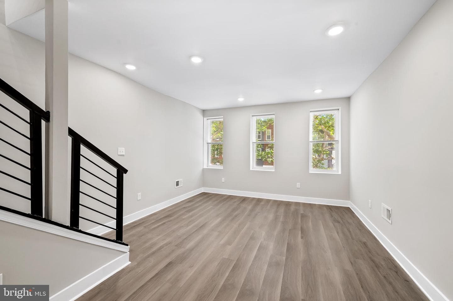 1006 N Mount Street photo 18