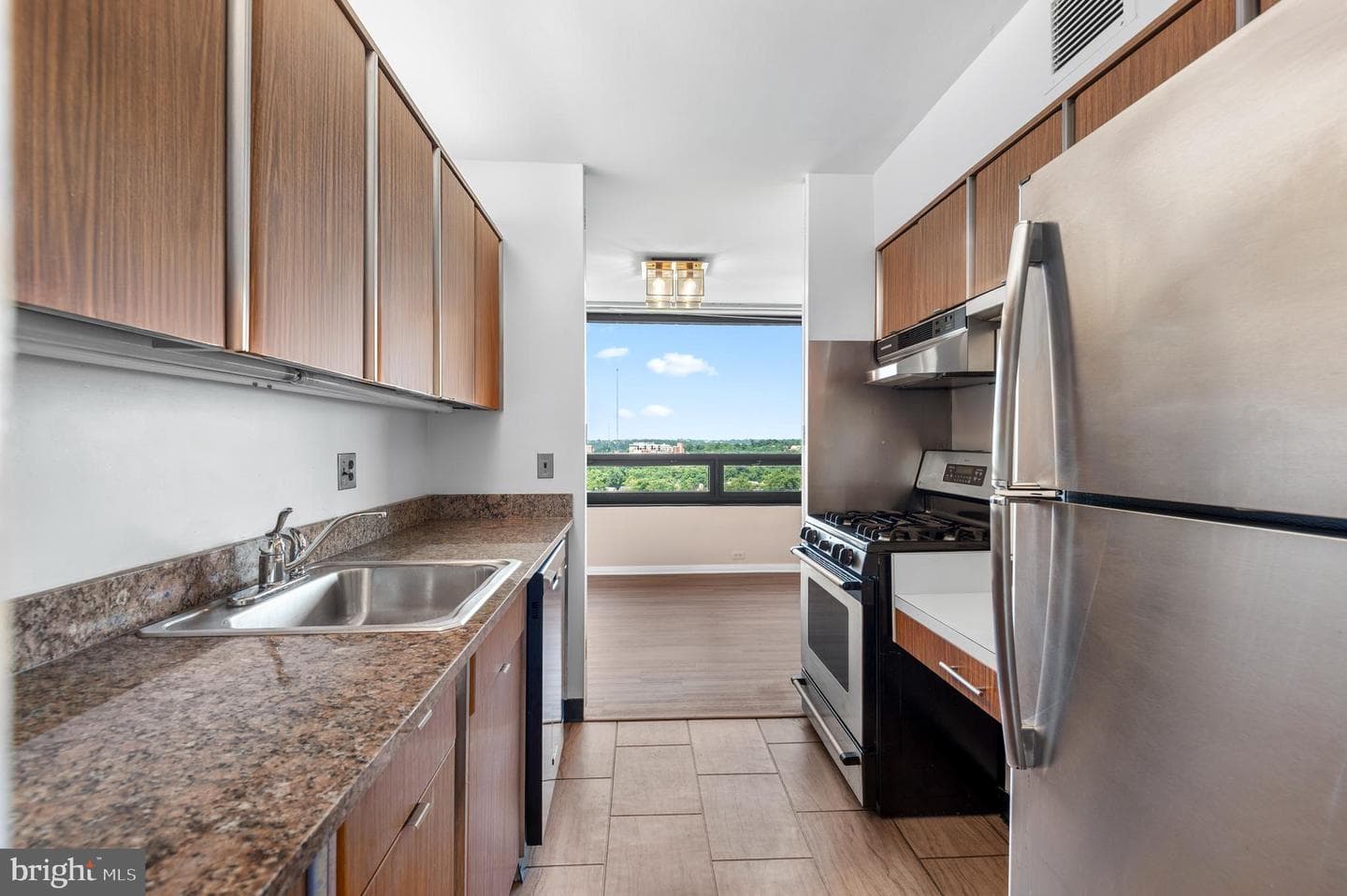 4000 N Charles Street #1603 photo 15