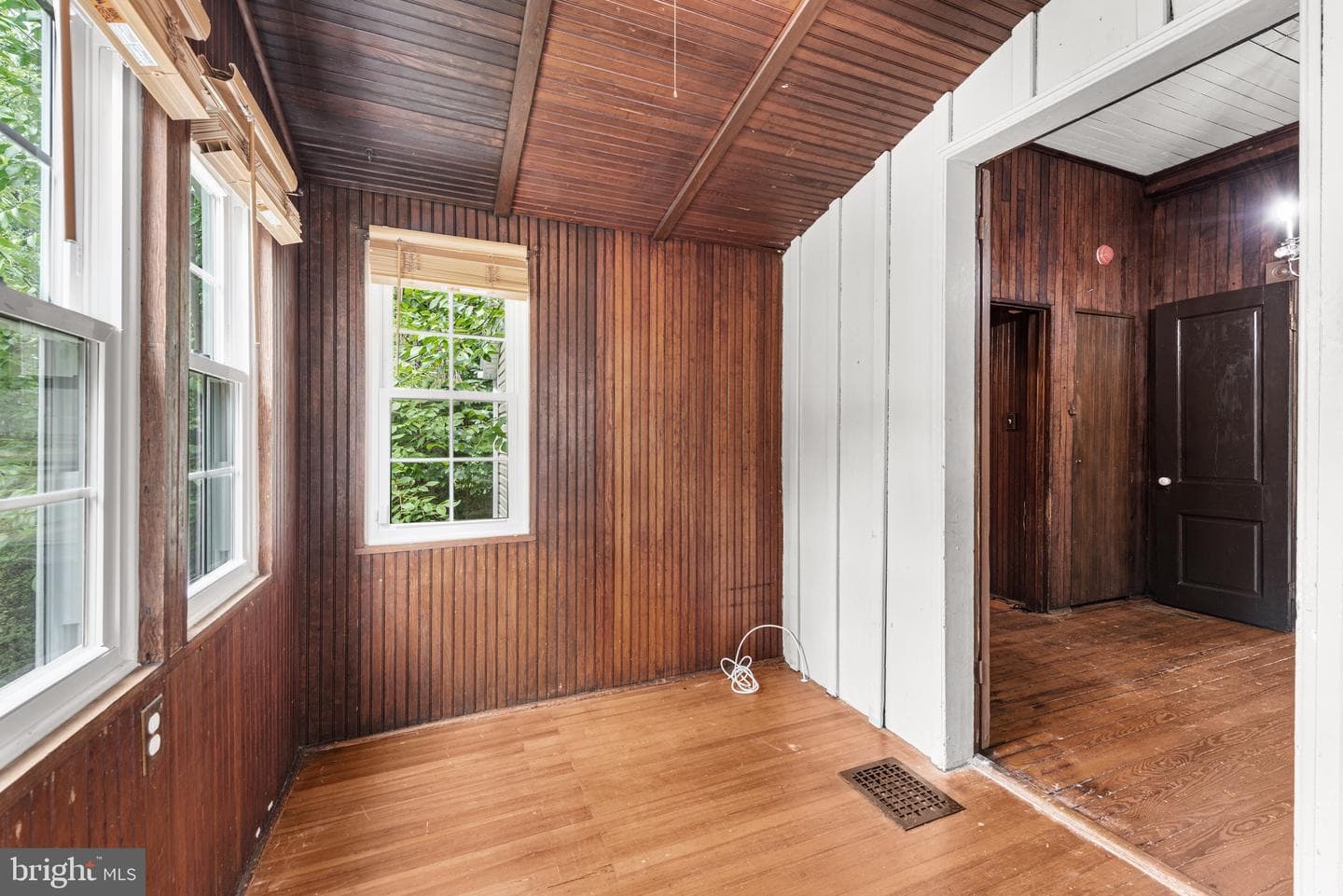6204 Gernand Road photo 10