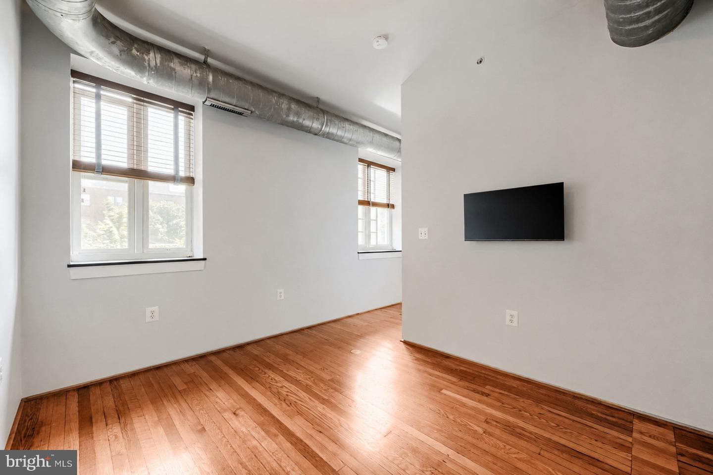 104 W Madison Street #9 photo 22