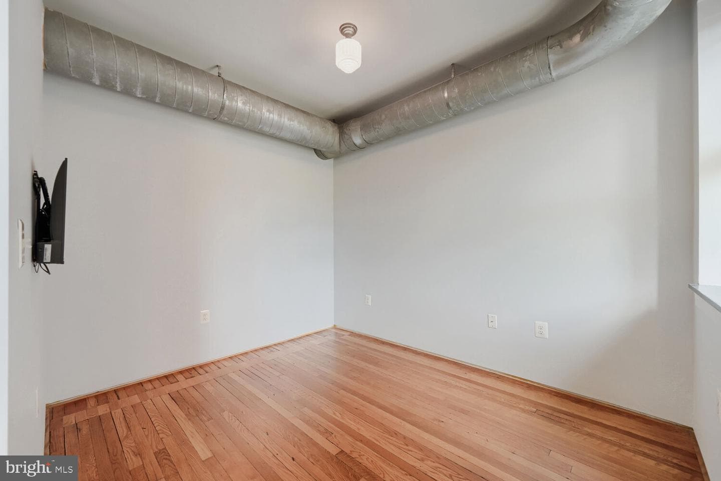 104 W Madison Street #9 photo 26