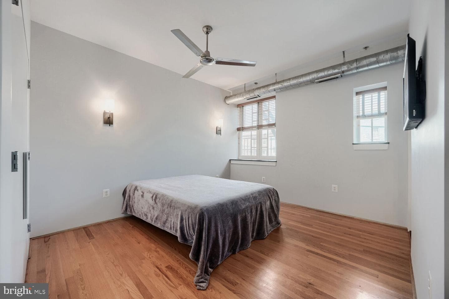 104 W Madison Street #9 photo 27