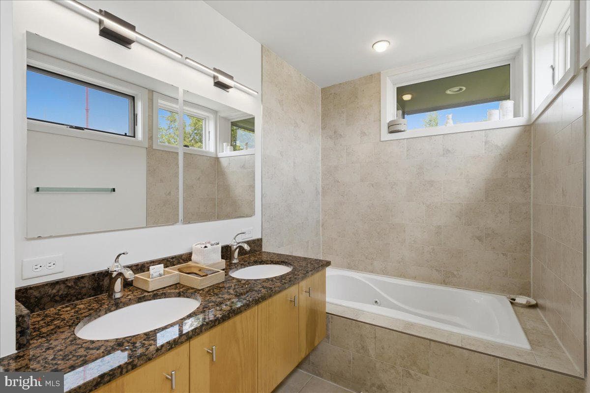 3444 Woodberry Avenue photo 37