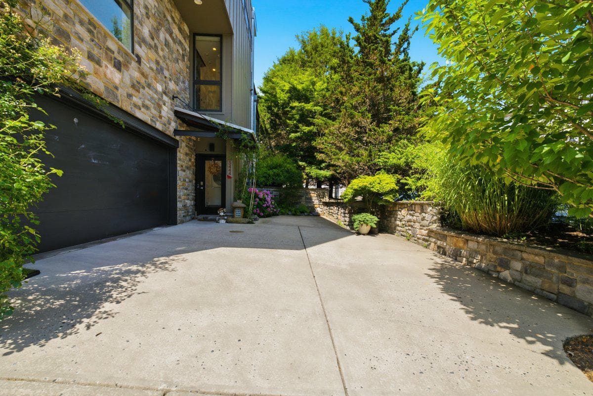 3444 Woodberry Avenue photo 5