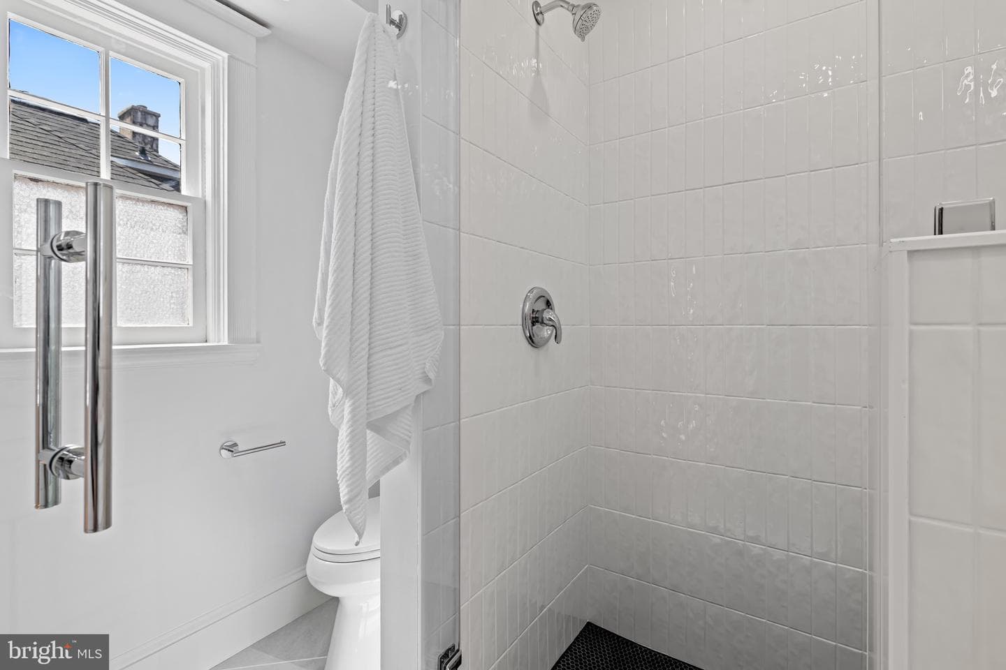 516 E 39th Street photo 24