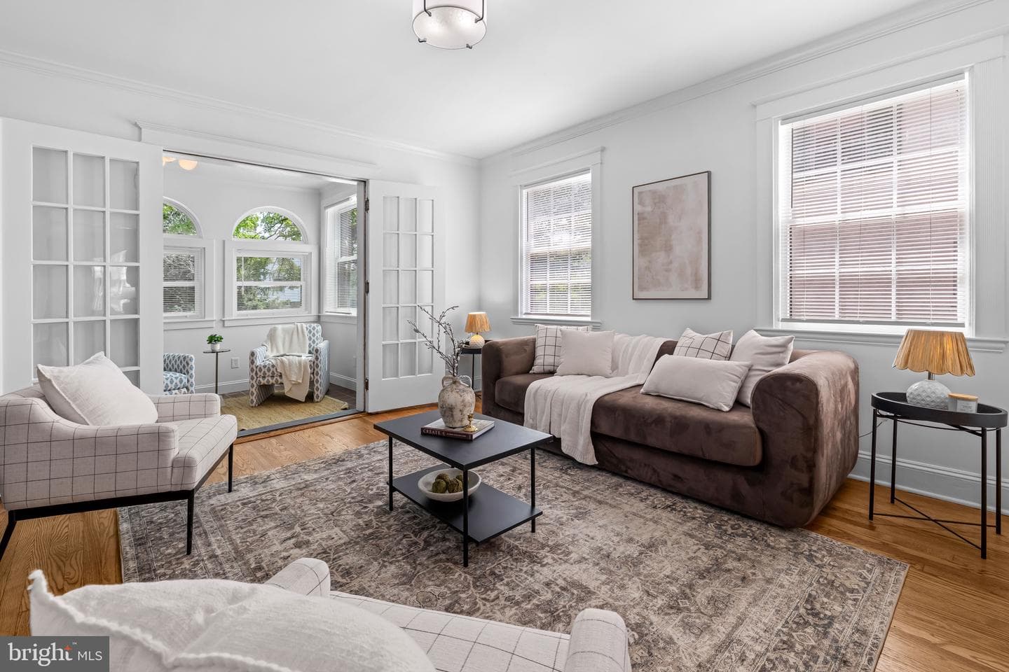 516 E 39th Street photo 3