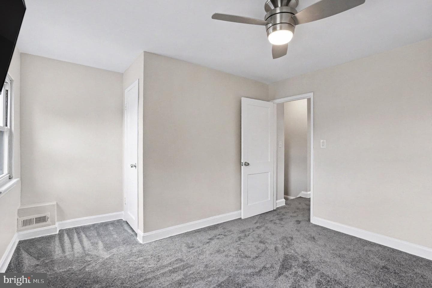 802 Glenwood Avenue photo 12