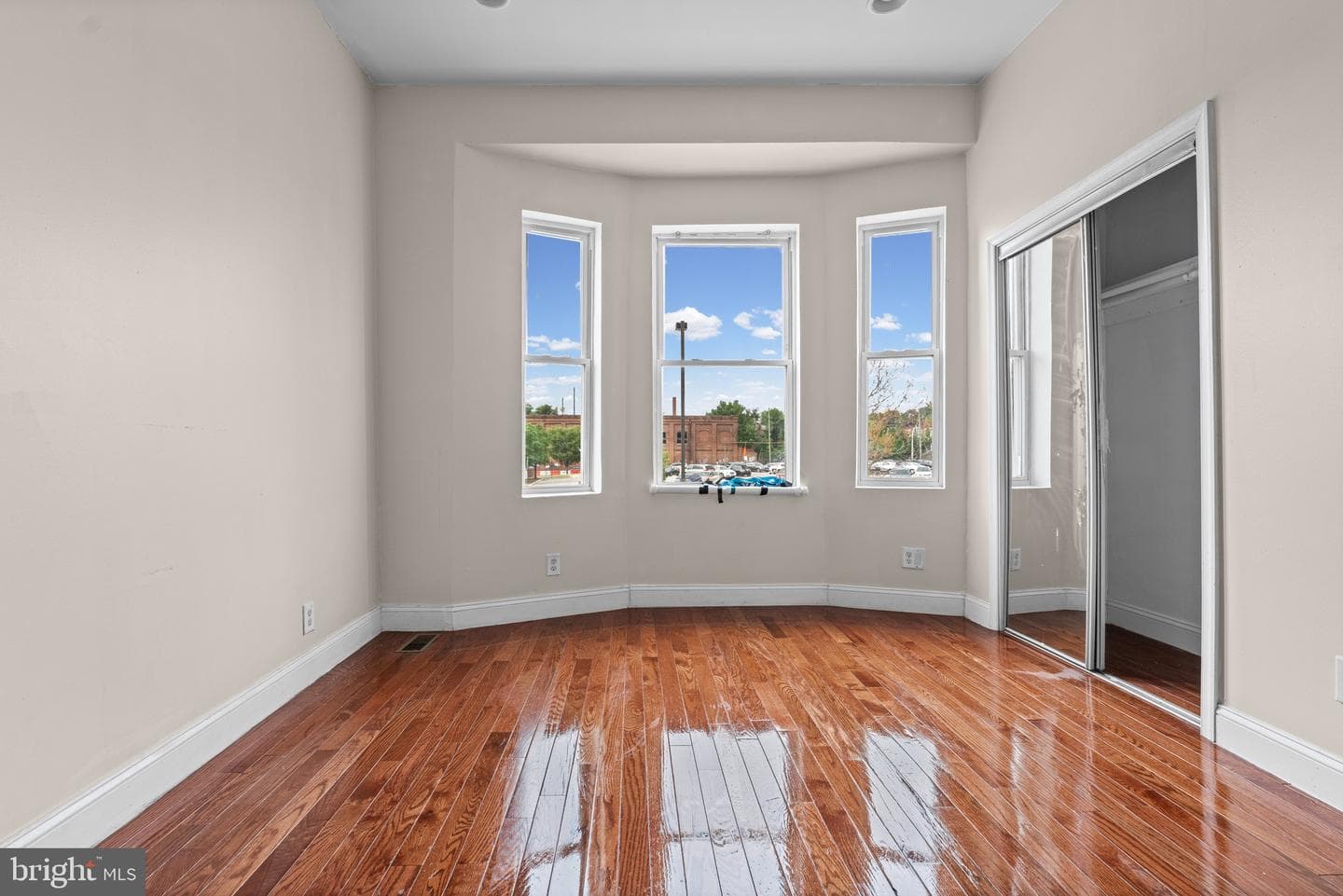 2127 W Mulberry Street photo 13