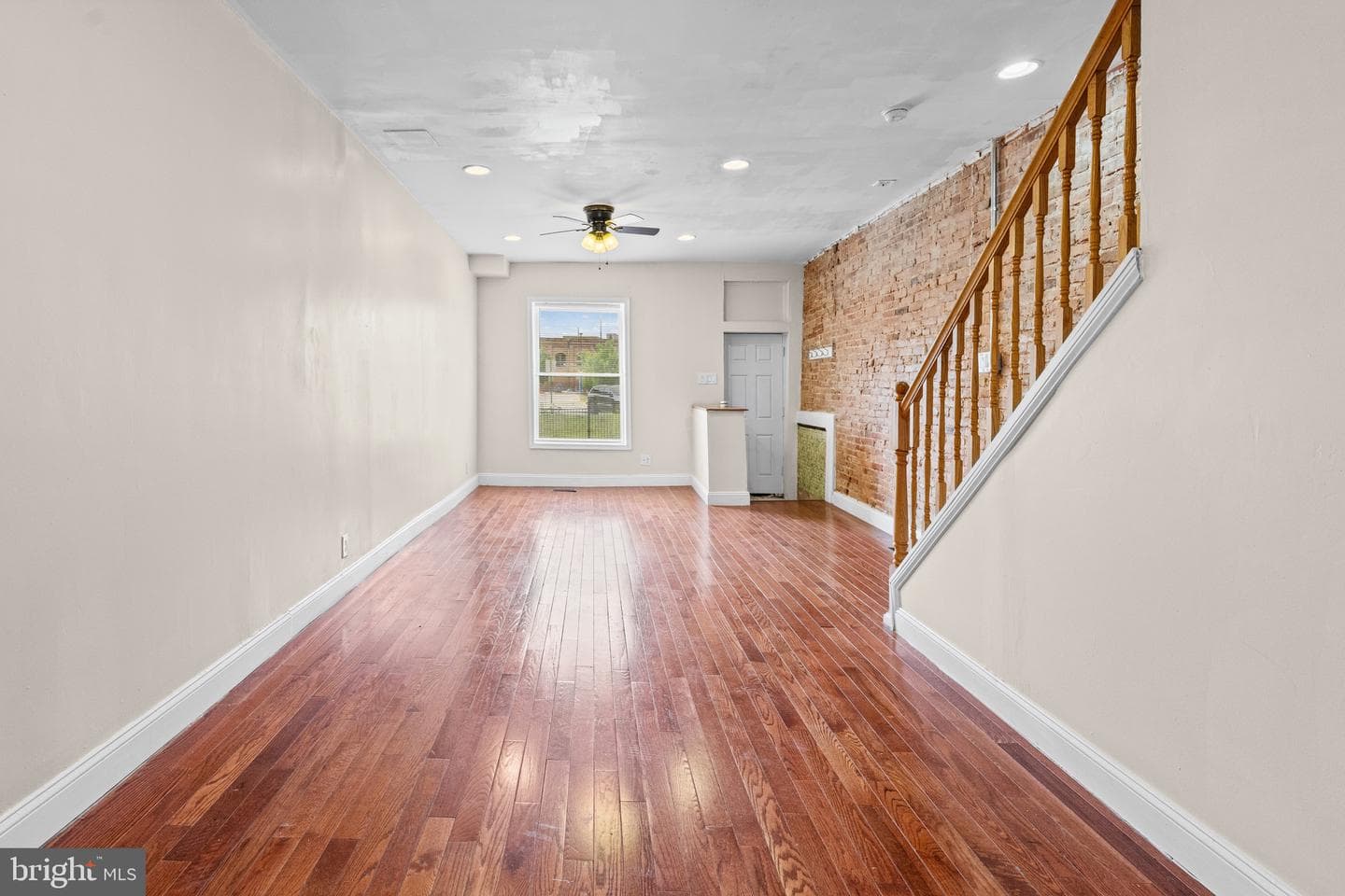 2127 W Mulberry Street photo 16