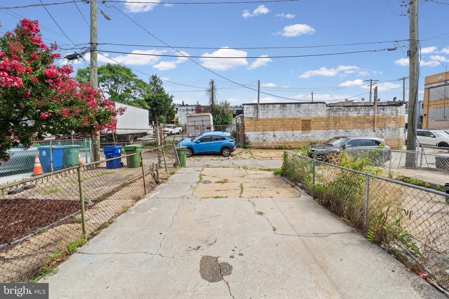 2127 W Mulberry Street photo 22