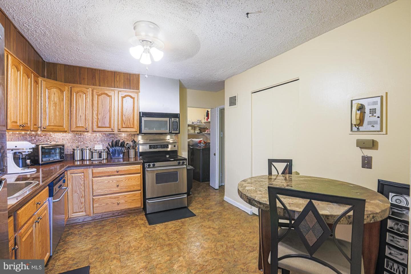 6210 Park Heights Avenue #905 photo 16