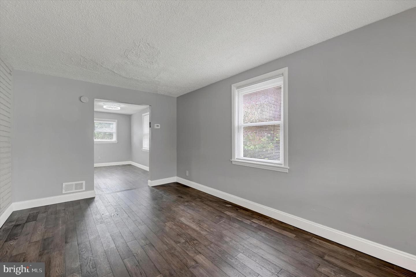 1518 Elrino Street photo 4