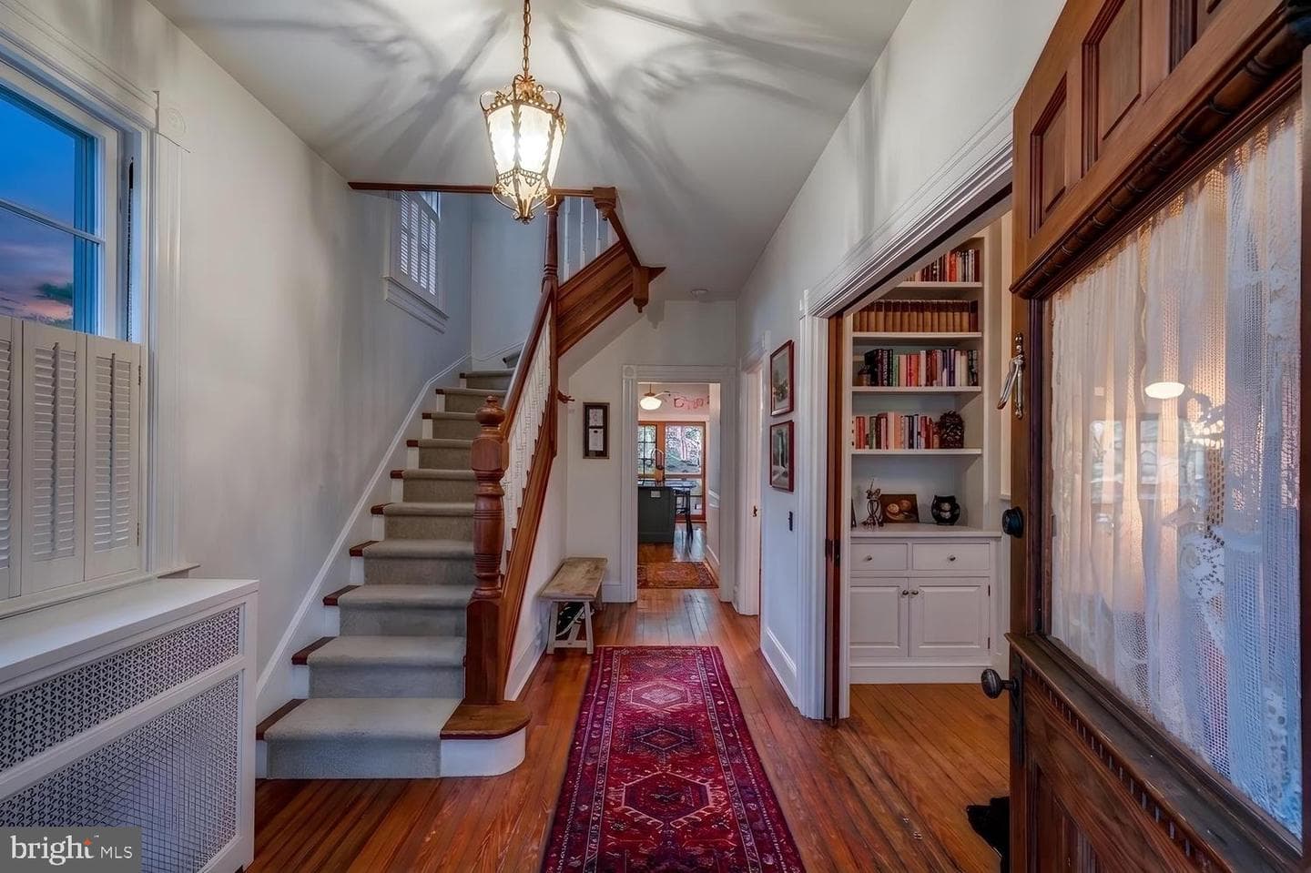 5023 Roland Avenue photo 8