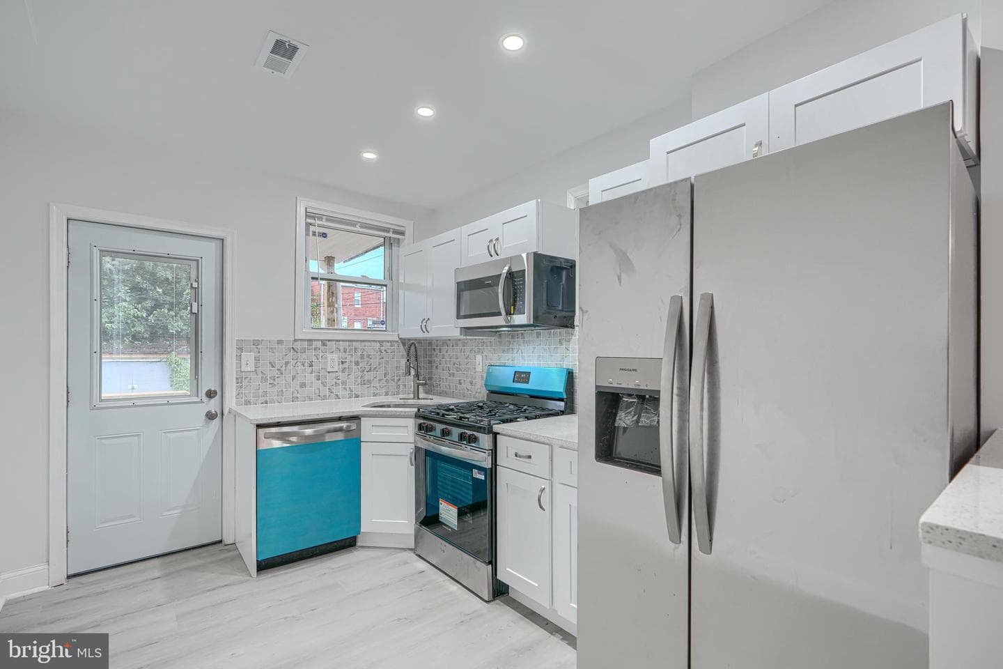 3711 Cranston Avenue photo 3