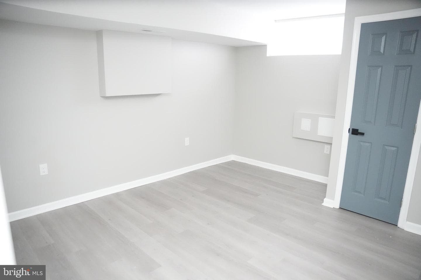 2710 Jefferson Street photo 28