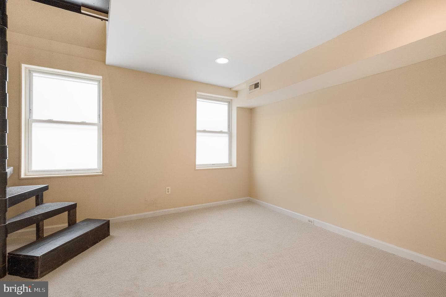 1123 W Lombard Street photo 23