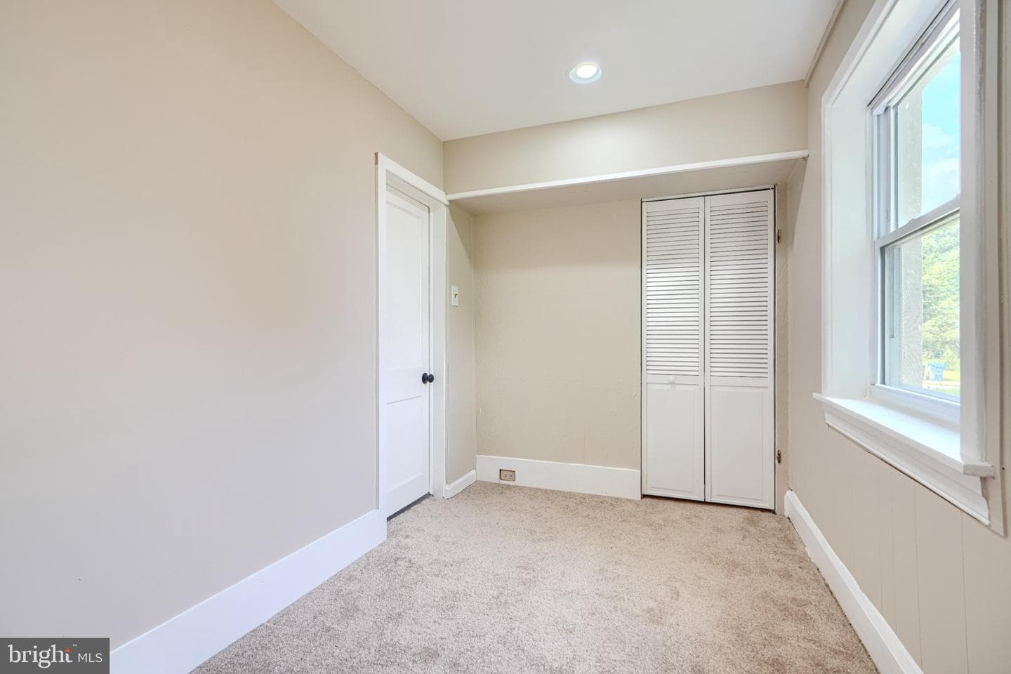 2913 Rosalie Avenue photo 9