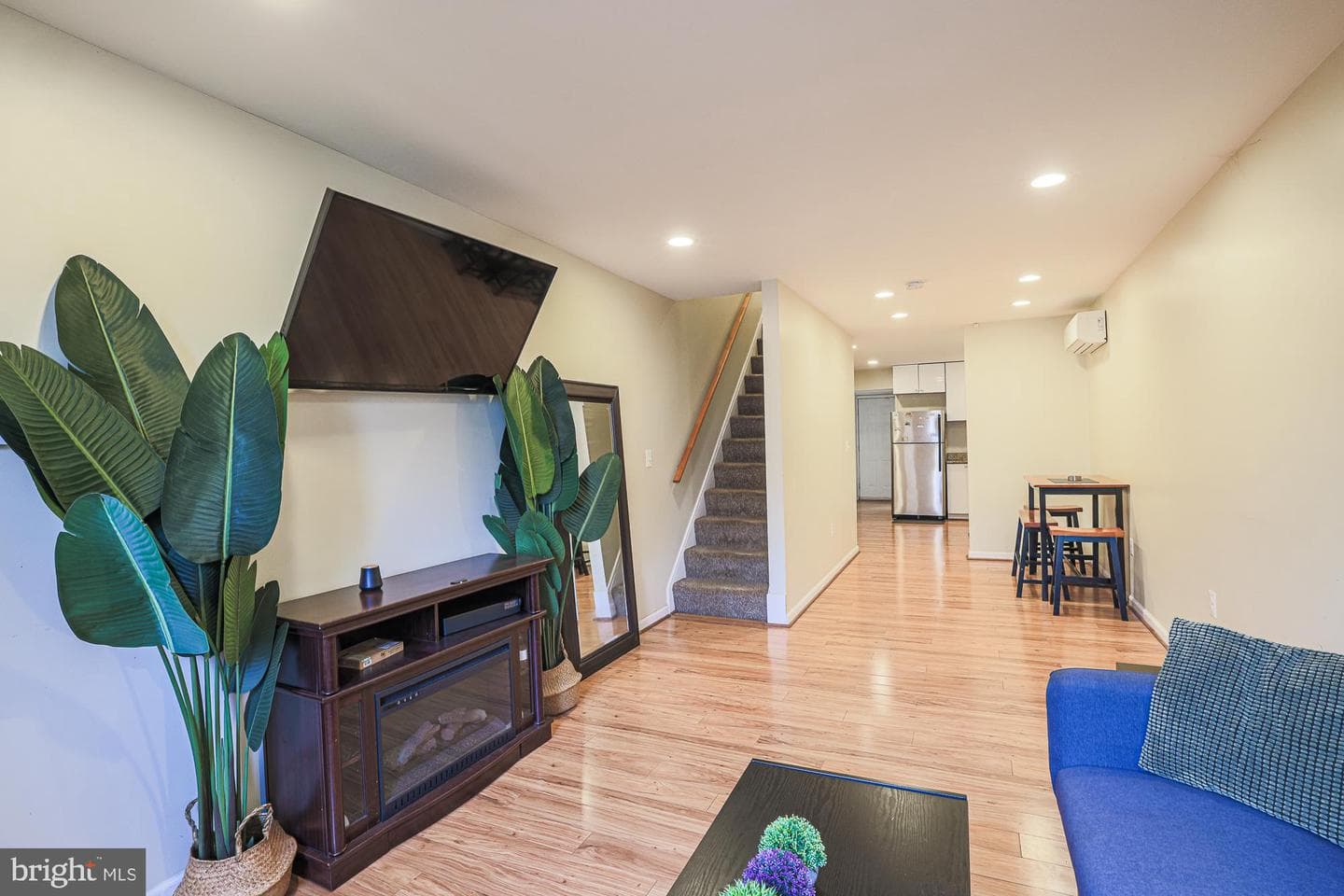 352 Woodyear Street photo 6