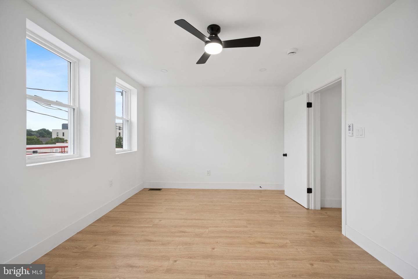 2917 Markley Avenue photo 32