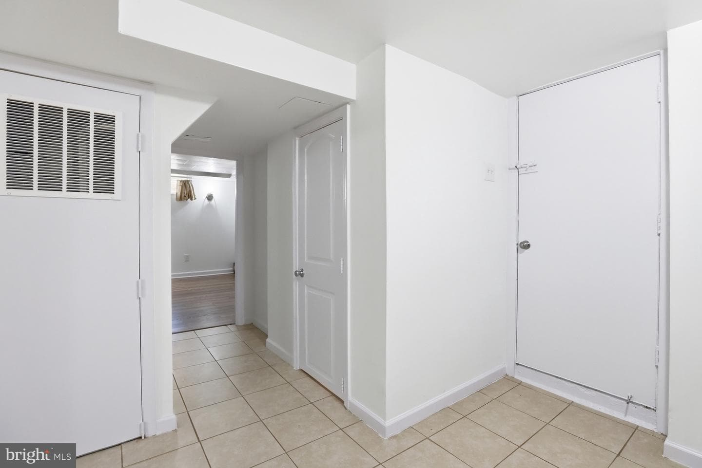 4109 Orchard Avenue photo 16