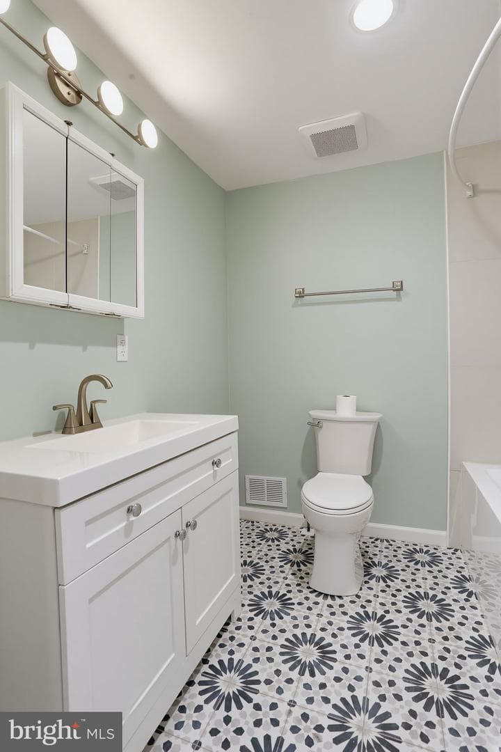 1419 Clarkson Street photo 14