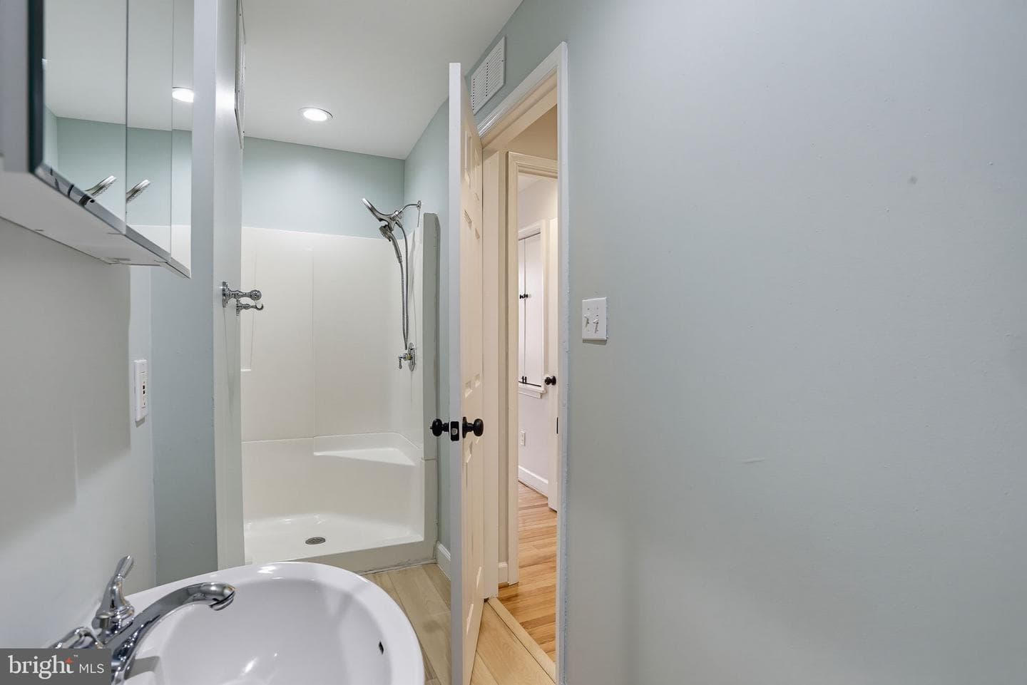1419 Clarkson Street photo 23